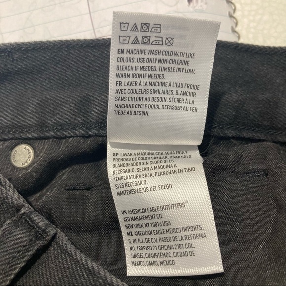 AMERICAN EAGLE Sz  4 Short Relaxed Mom Jeans High Waist Ankle Length Jeans NEW - Picture 12 of 15